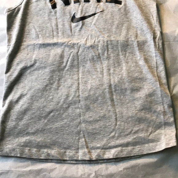 Nike Tank Top - Picture 3 of 3